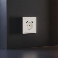 Накладка для розетки с заземлением и защитными шторками, с USB A+A S70 (хлопок) / Voltum VLS000913