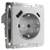 Розетка с заземлением, шторками и USB тип A+C (серебряный матовый) / Werkel W1171765