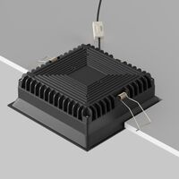 Встраиваемый светильник Okno 3000-4000-6000K 24W 100° IP 44 / Maytoni DL056-24W3-4-6K-B