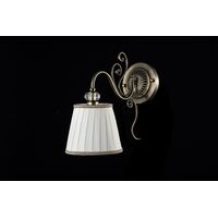 Настенный светильник (бра) Maytoni Vintage ARM420-01-R