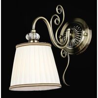 Настенный светильник (бра) Maytoni Vintage ARM420-01-R